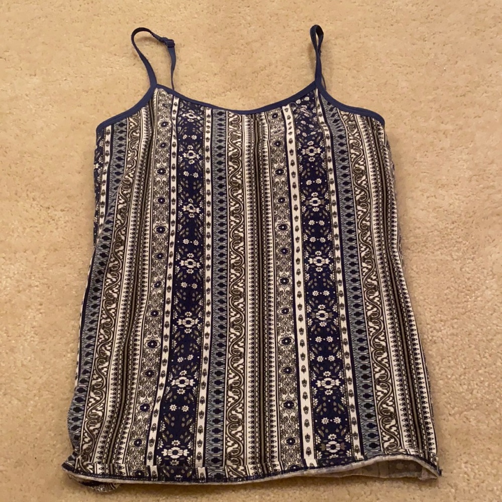 blue and white patterned tank in kids XL